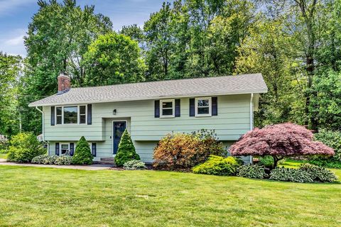 24 John Robinson Dr Hudson MA 01749