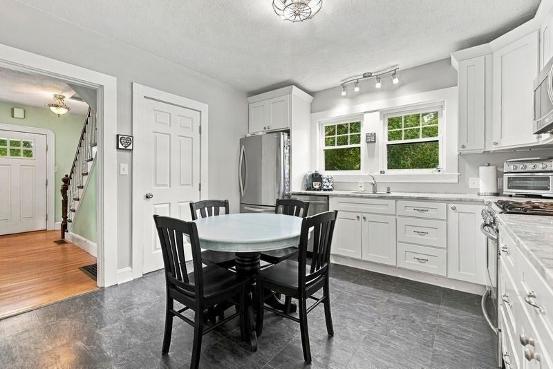 11 Sweetser Ave, Reading, MA Photo #13
