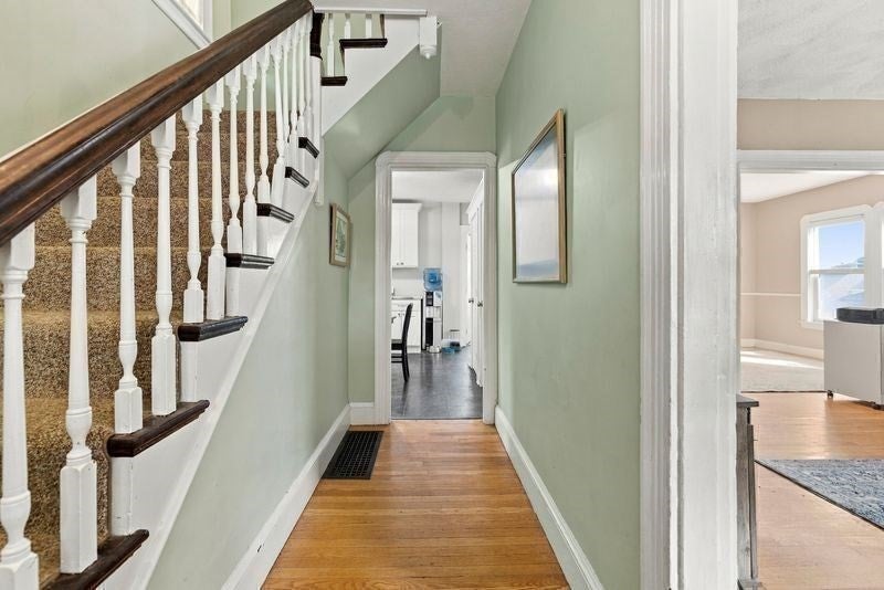 11 Sweetser Ave, Reading, MA Photo #16