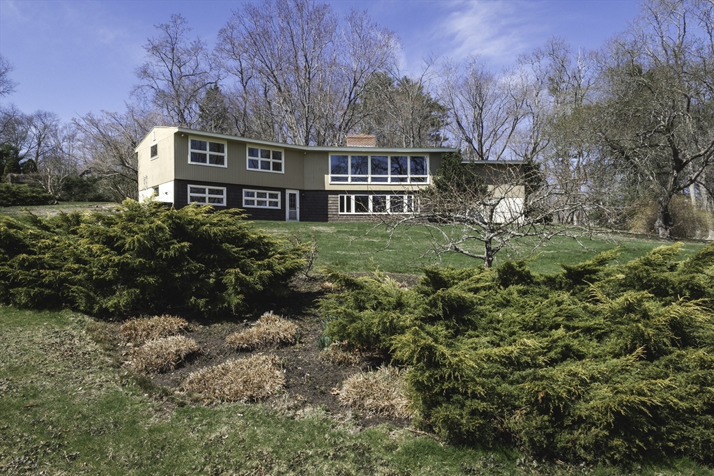 235 Argilla Rd