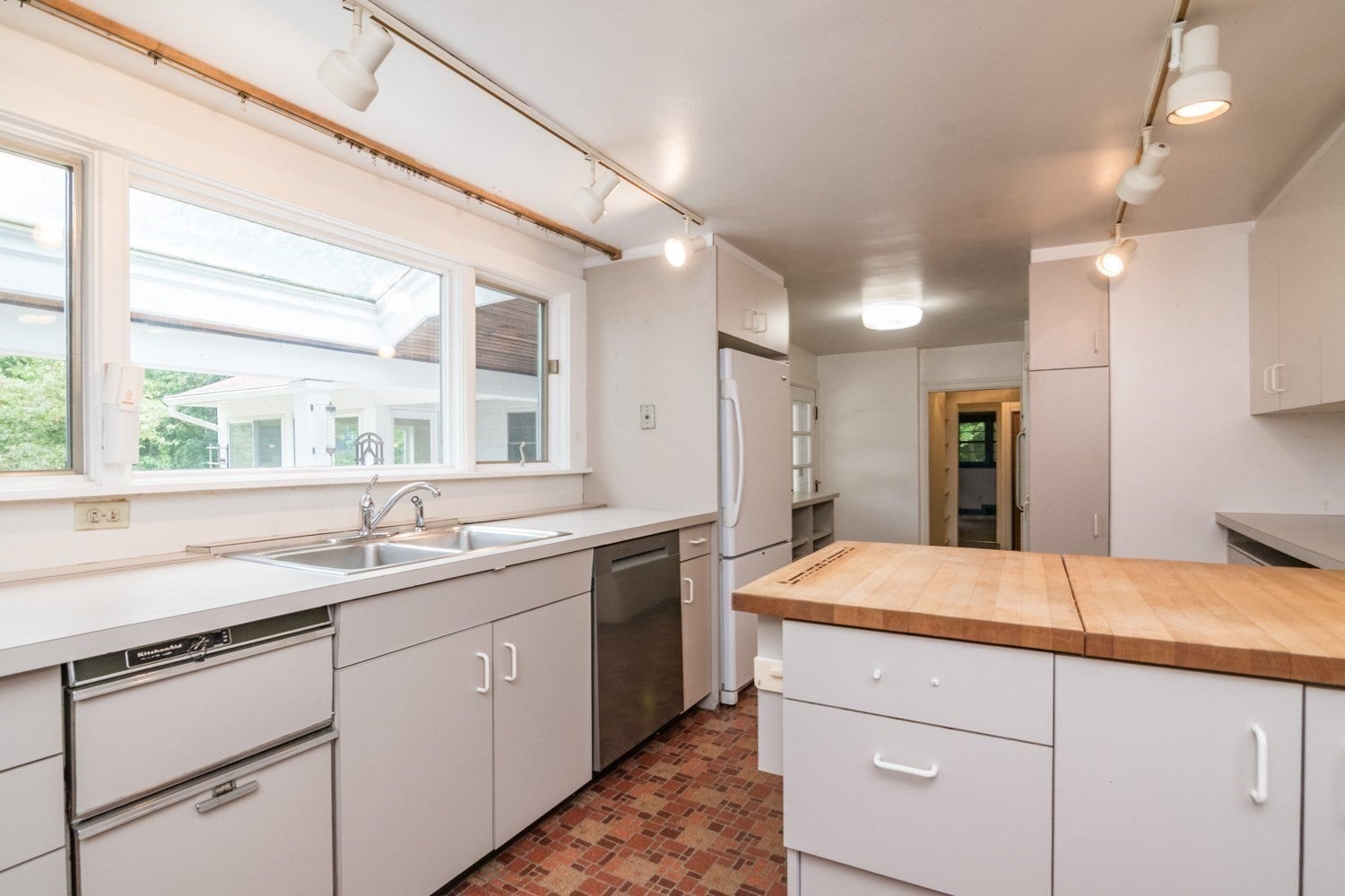 136 Lincoln Avenue, Amherst, MA, 136 Lincoln Avenue, Amherst, MA Photo #11