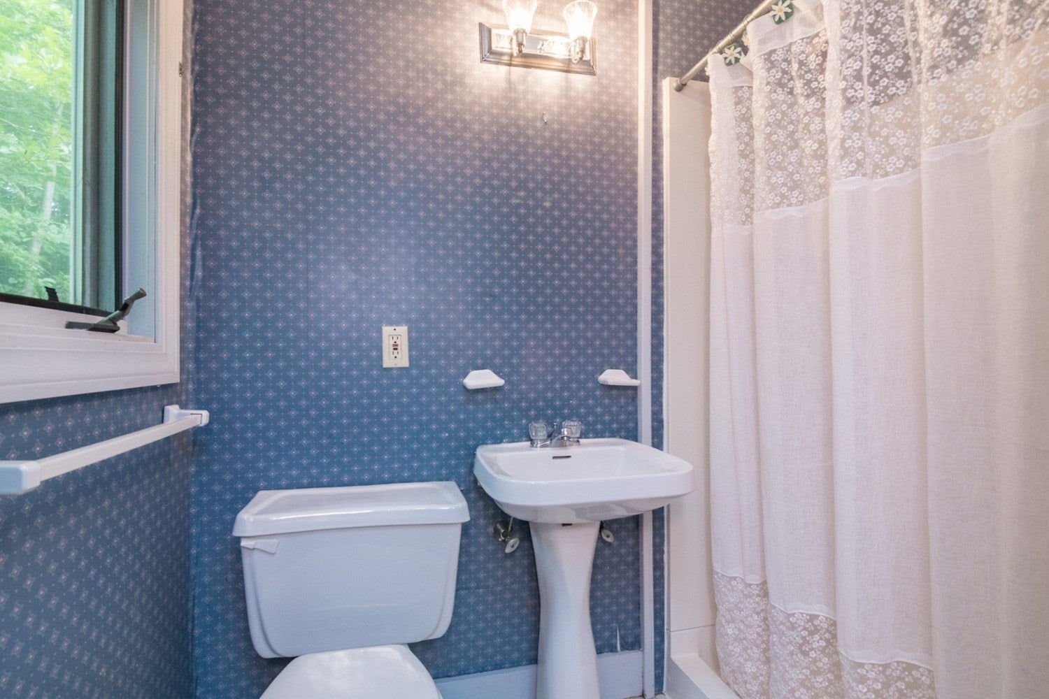 136 Lincoln Avenue, Amherst, MA, 136 Lincoln Avenue, Amherst, MA Photo #21