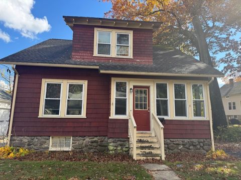 14 Harding Ct Southbridge MA 01550