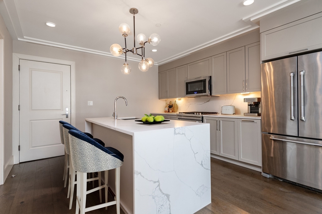 214 Market Street 202