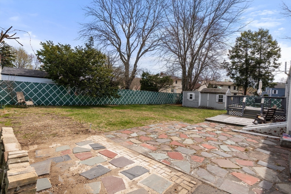 Westwood, Massachusetts 02090, United States, 3 Bedrooms Bedrooms, ,2 BathroomsBathrooms,Residential,Pending,119102