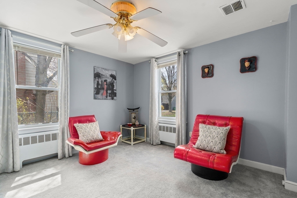 Westwood, Massachusetts 02090, United States, 3 Bedrooms Bedrooms, ,2 BathroomsBathrooms,Residential,Pending,119102