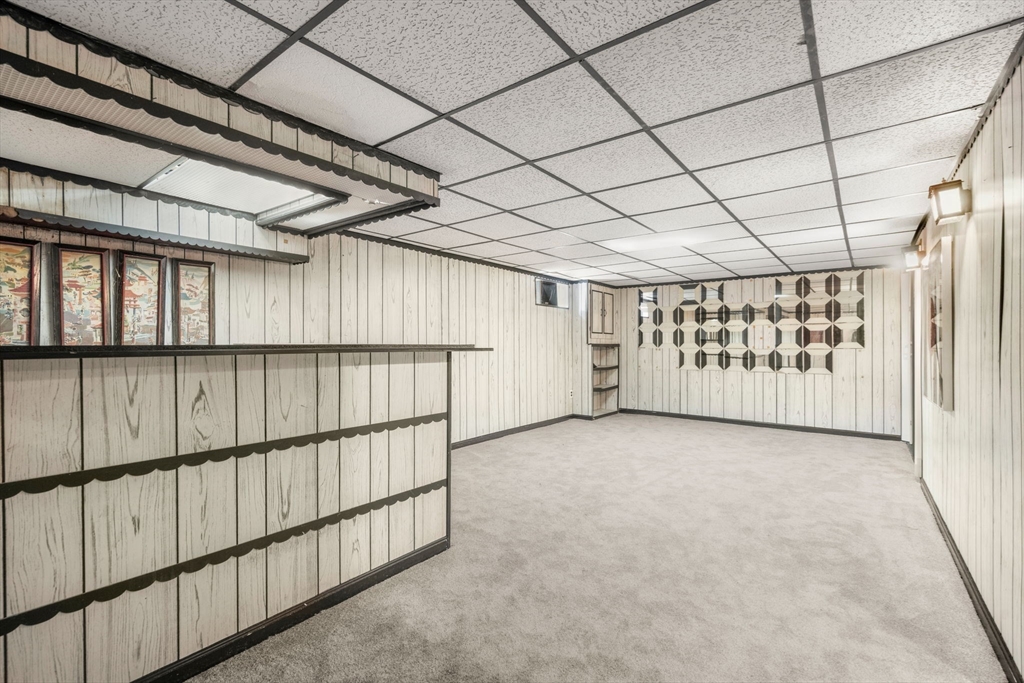 Westwood, Massachusetts 02090, United States, 3 Bedrooms Bedrooms, ,2 BathroomsBathrooms,Residential,Pending,119102