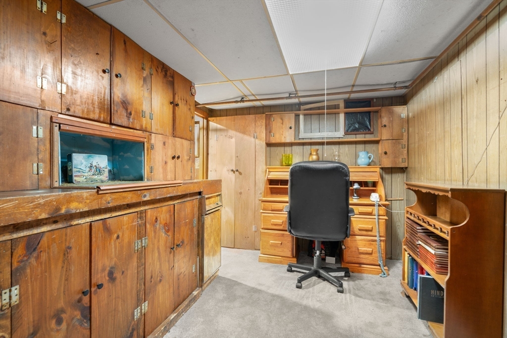 Westwood, Massachusetts 02090, United States, 3 Bedrooms Bedrooms, ,2 BathroomsBathrooms,Residential,Pending,119102