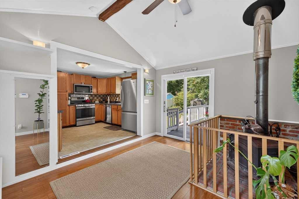 120 Farm St