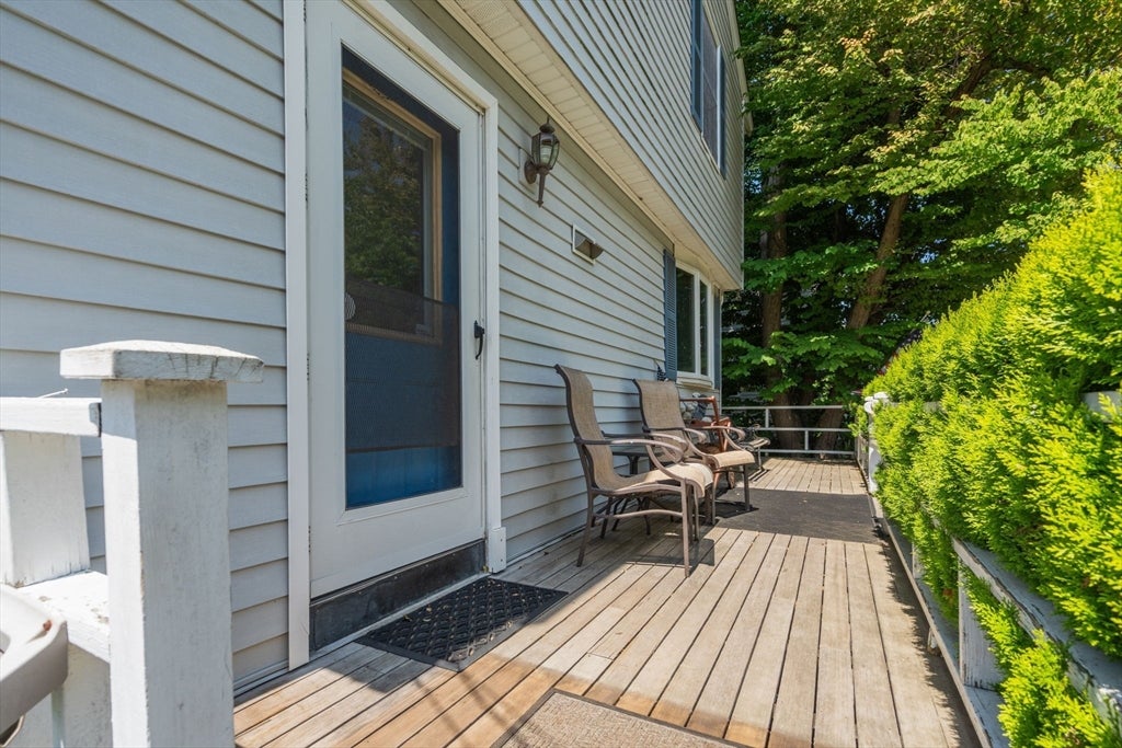 28 Pleasant St