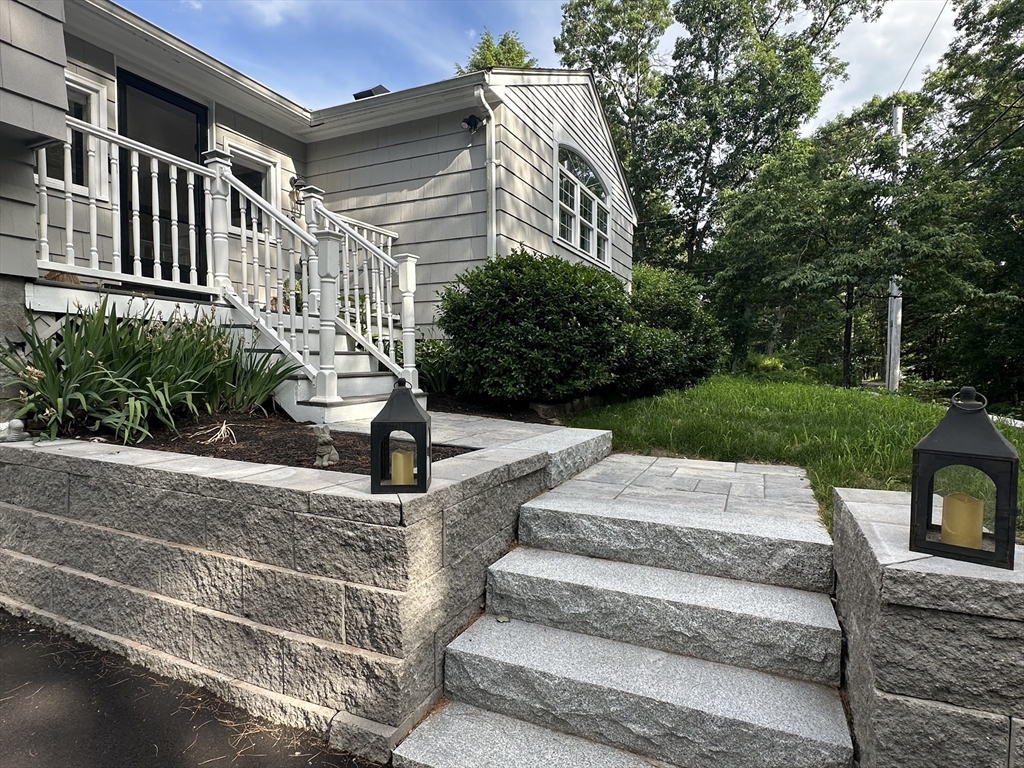 48 Juniper St