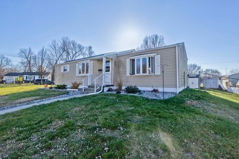 74 Judith St Springfield MA 01118