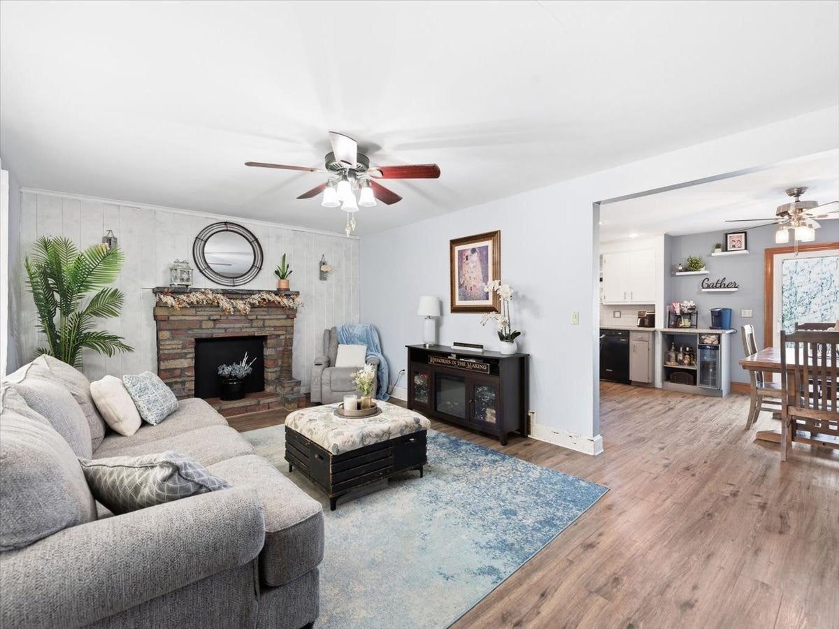 130 Winslow Avenue, Somerset, MA Photo #7