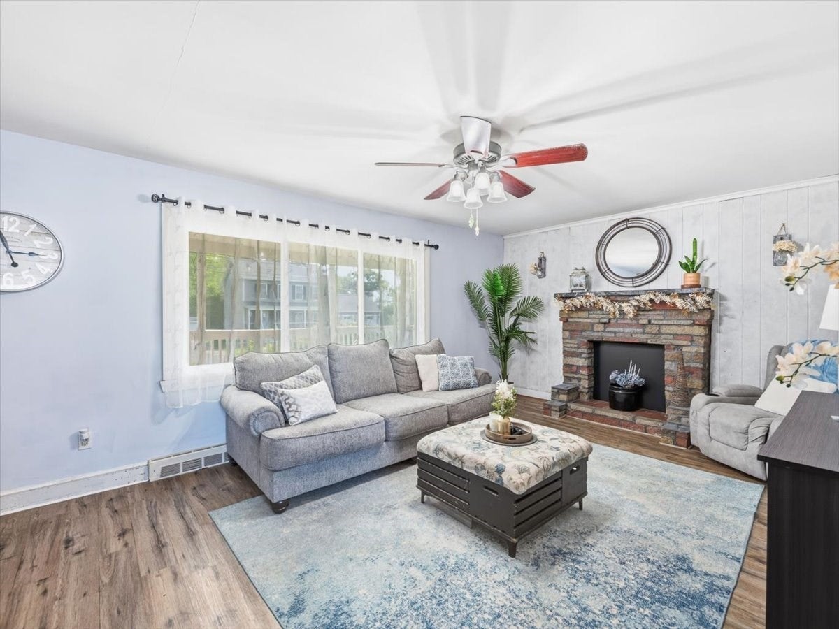 130 Winslow Avenue, Somerset, MA Photo #9