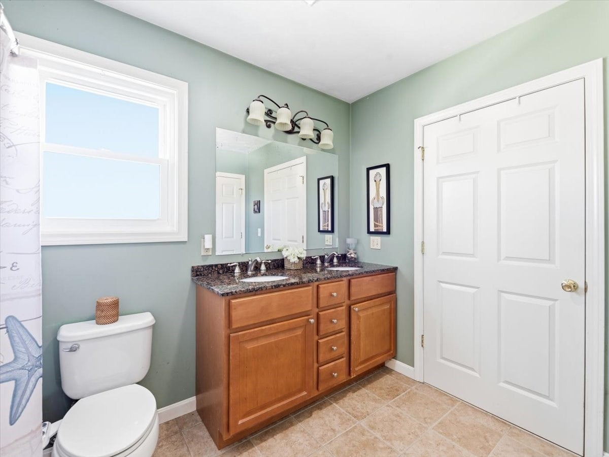 130 Winslow Avenue, Somerset, MA Photo #21