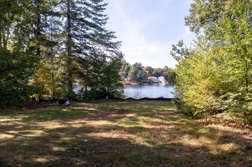 39 Burncoat Ln