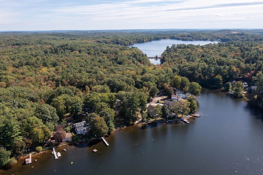 39 Burncoat Ln