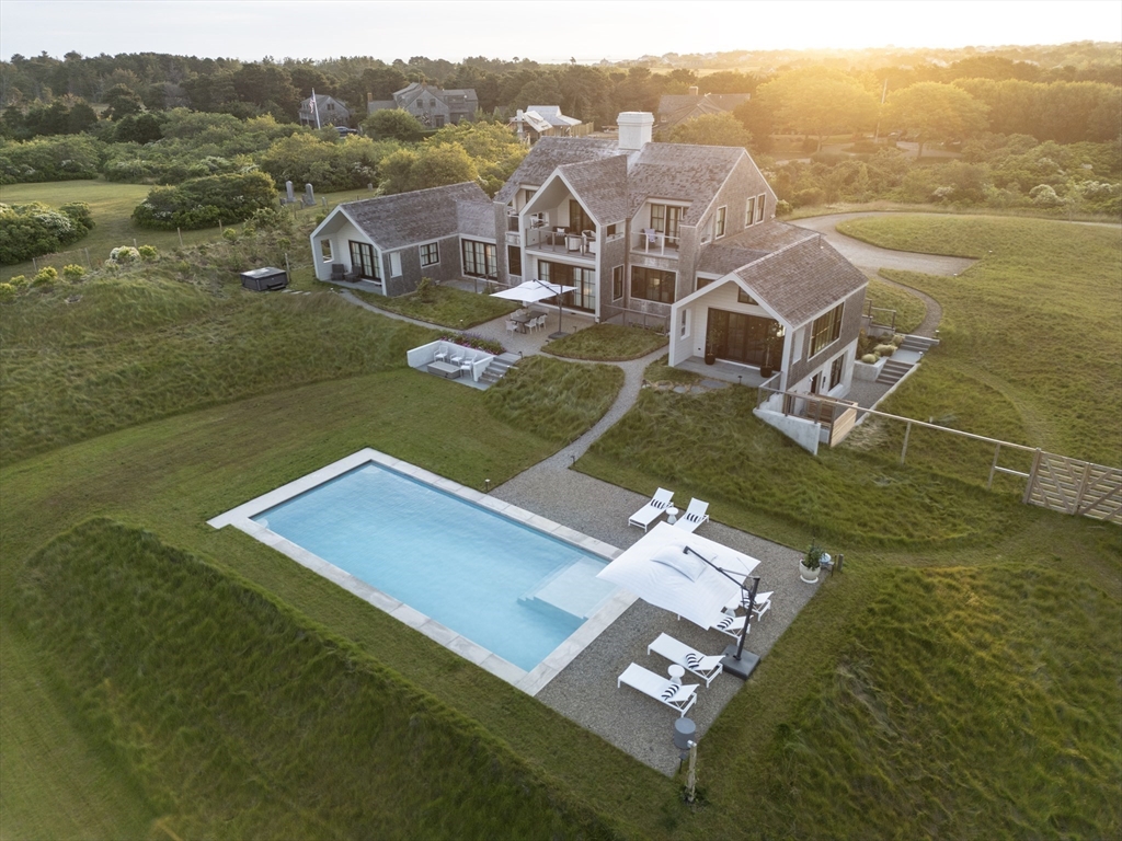 10 Maxey Pond Road