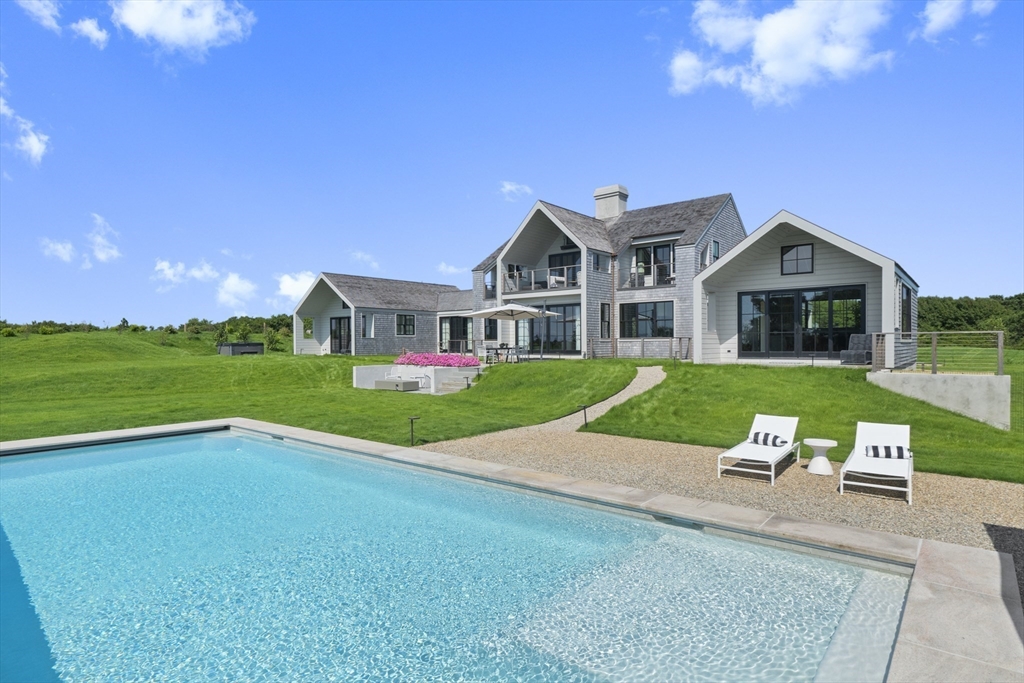 10 Maxey Pond Road