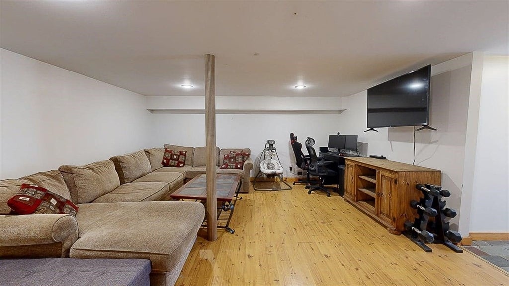 8 Juniper St, West Brookfield, MA, 8 Juniper St, West Brookfield, MA Photo #30