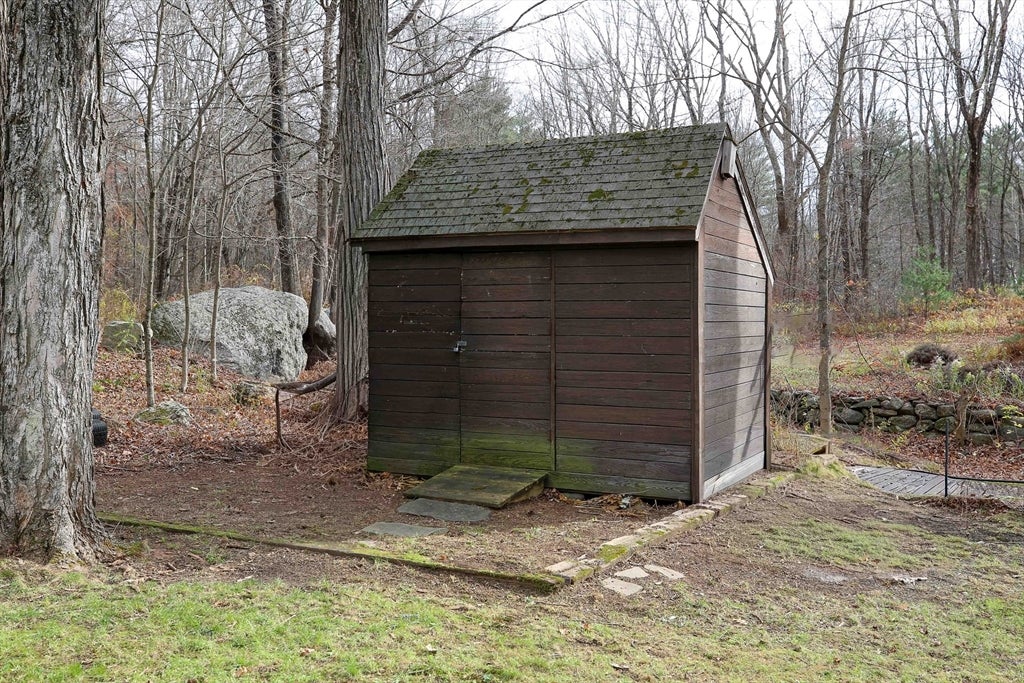 8 Juniper St, West Brookfield, MA, 8 Juniper St, West Brookfield, MA Photo #38