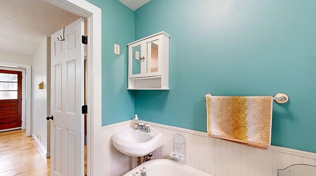 8 Juniper St, West Brookfield, MA, 8 Juniper St, West Brookfield, MA Photo #24