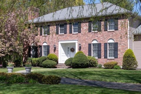 Photo of 4 Elliston Rd, Weston, MA 02493 (MLS # 73495470)