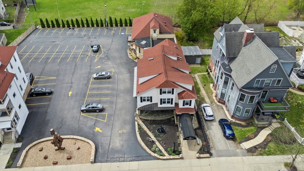 574 Pleasant Street