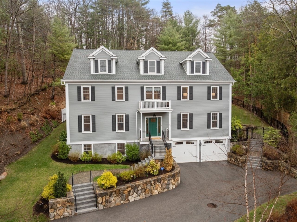 72 Great Plain Ave