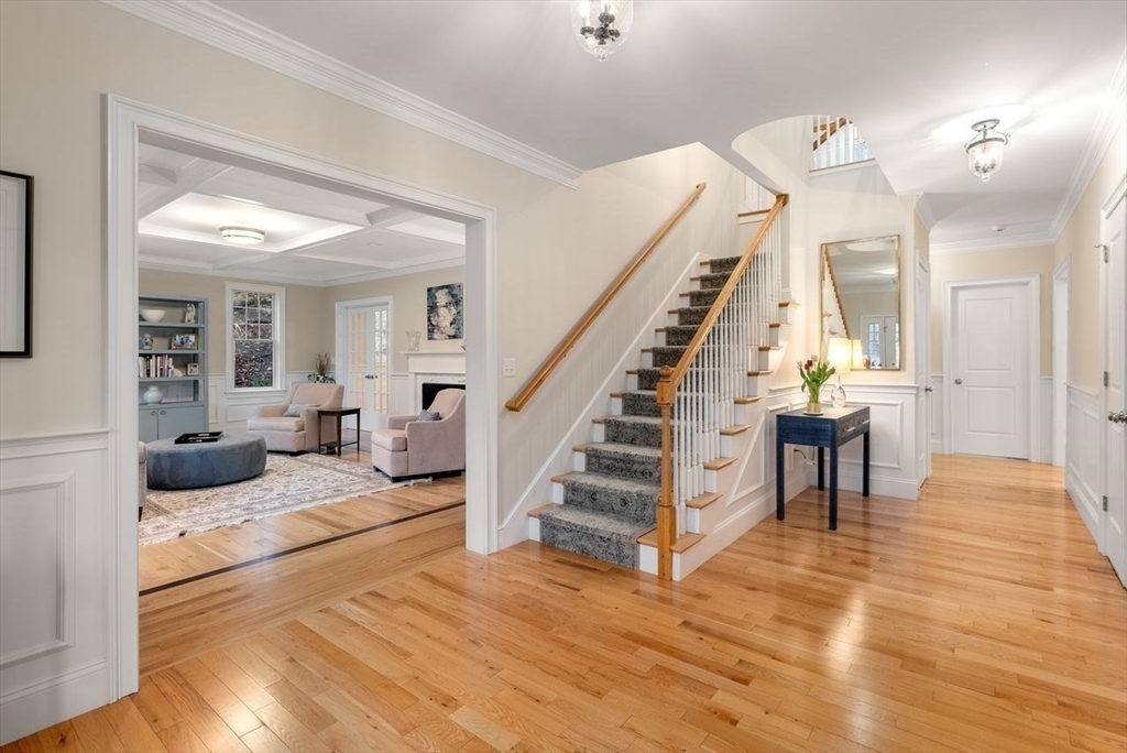 72 Great Plain Ave