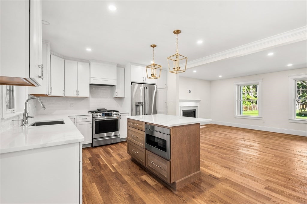 10 Harvey Park, Lynnfield, MA Photo #12