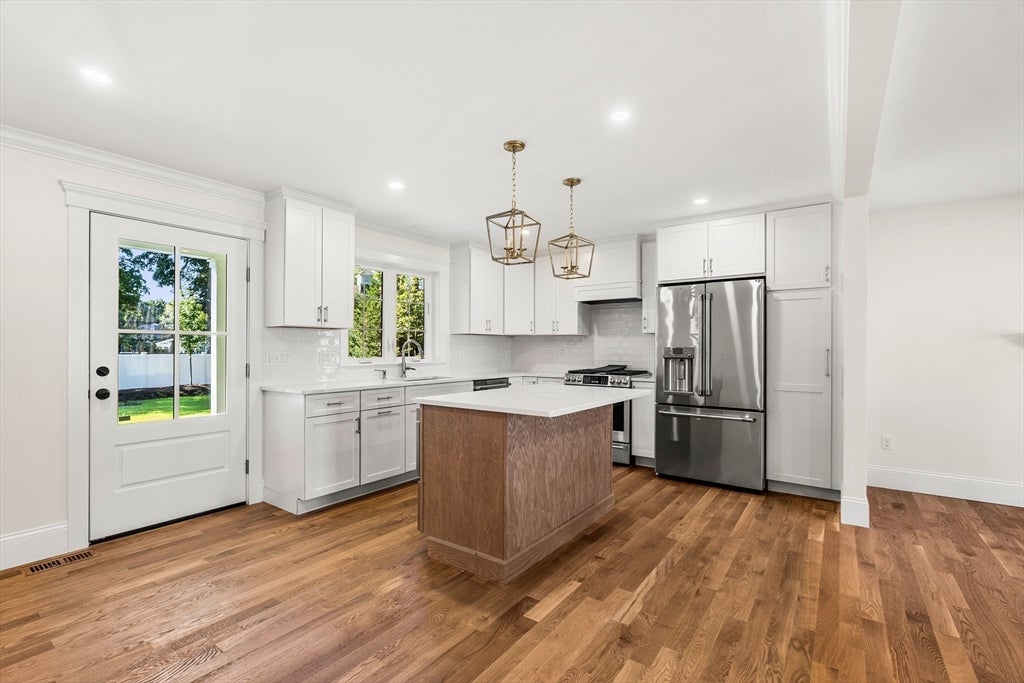 10 Harvey Park, Lynnfield, MA Photo #11