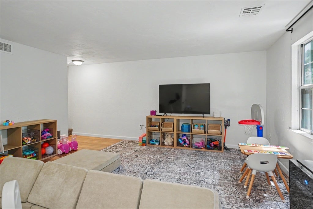 113 Ridgefield Circle C
