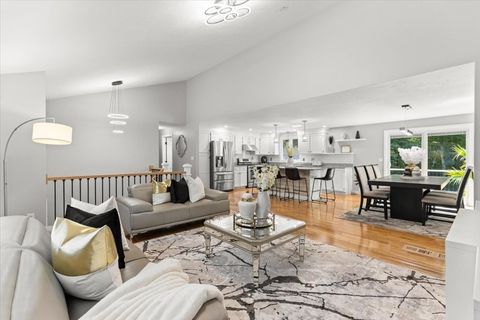 416 Foundry St Easton MA 02356