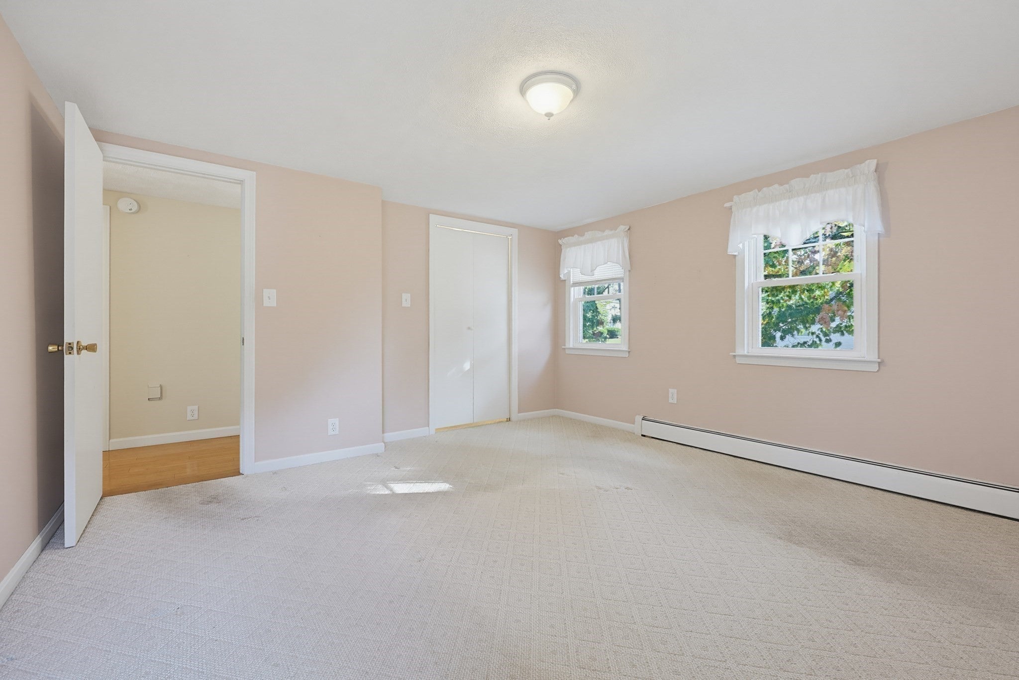 699 Pleasant St, Norwood, MA Photo #23