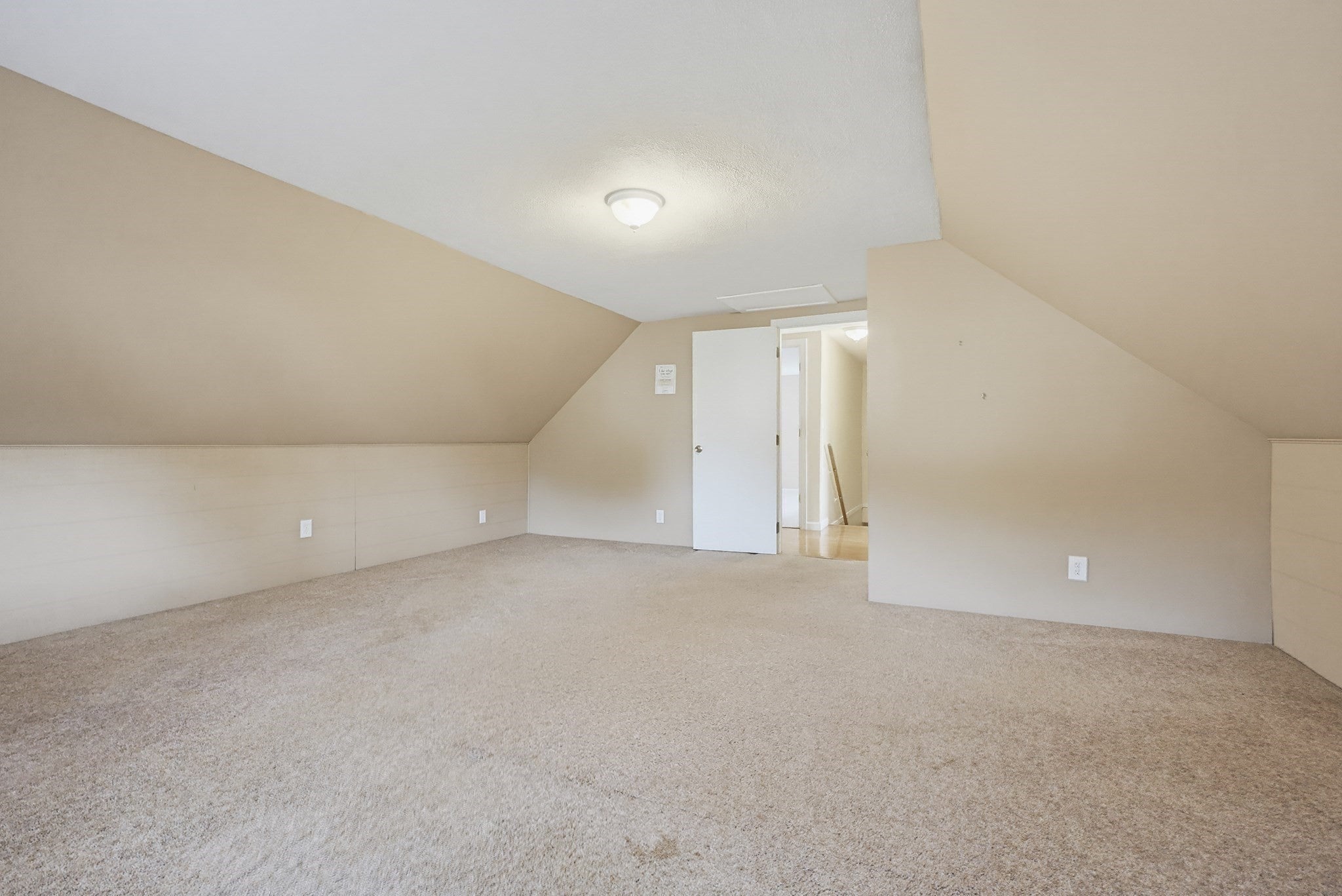 699 Pleasant St, Norwood, MA Photo #19