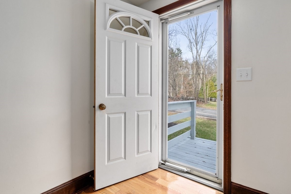 528 Elm Rd
