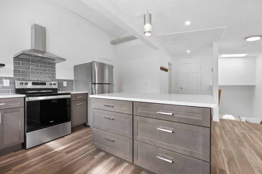 252 Elliott Street #2, Beverly, MA, 252 Elliott Street #2, Beverly, MA Photo #5