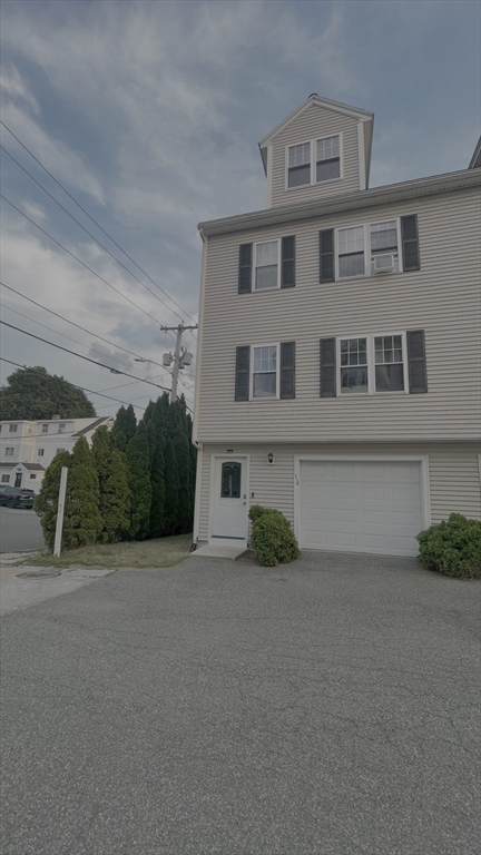 116 Locust St 116