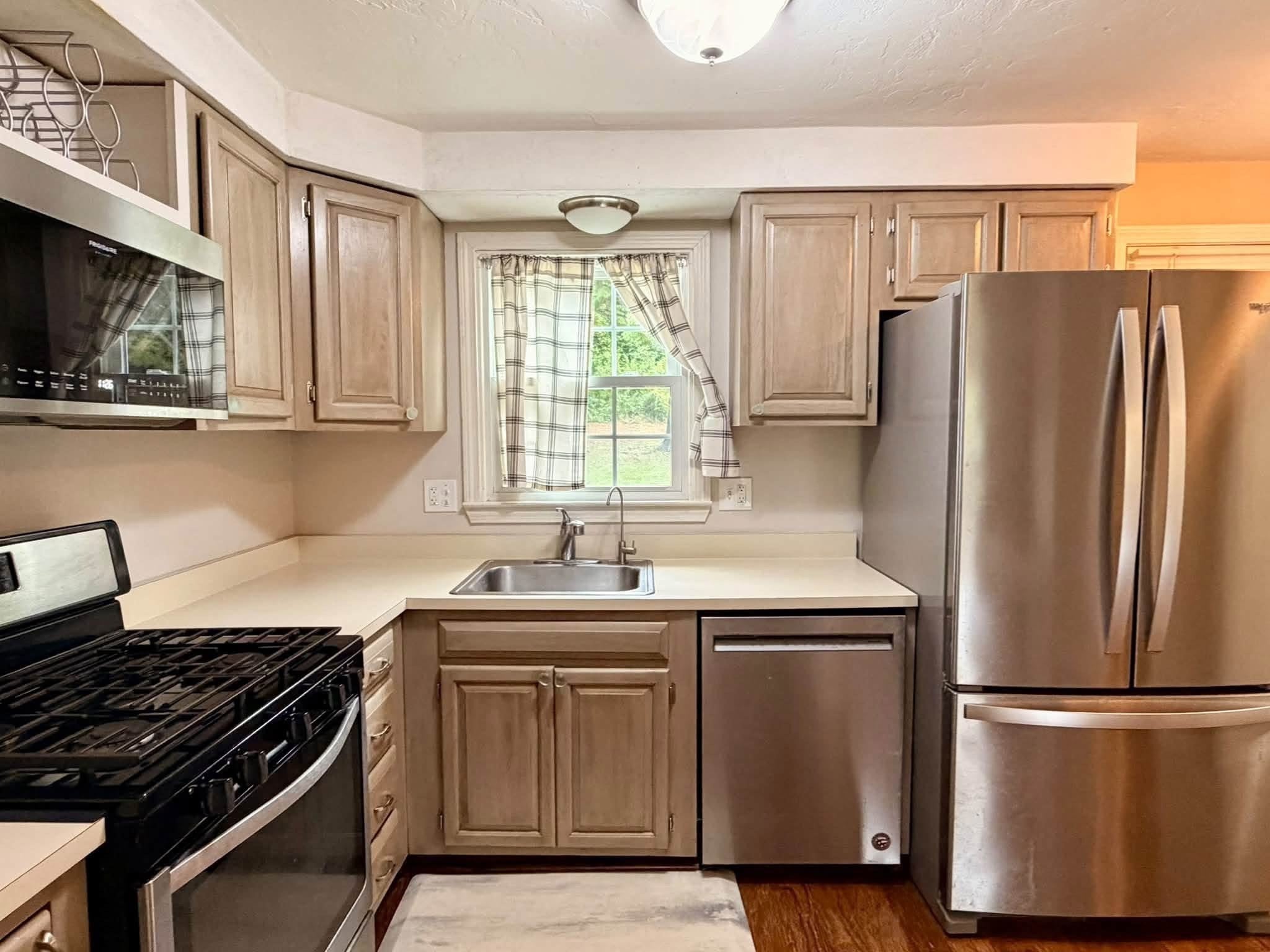 3-2 Tuck Farm Rd #2, Auburn, MA, 3-2 Tuck Farm Rd #2, Auburn, MA Photo #3