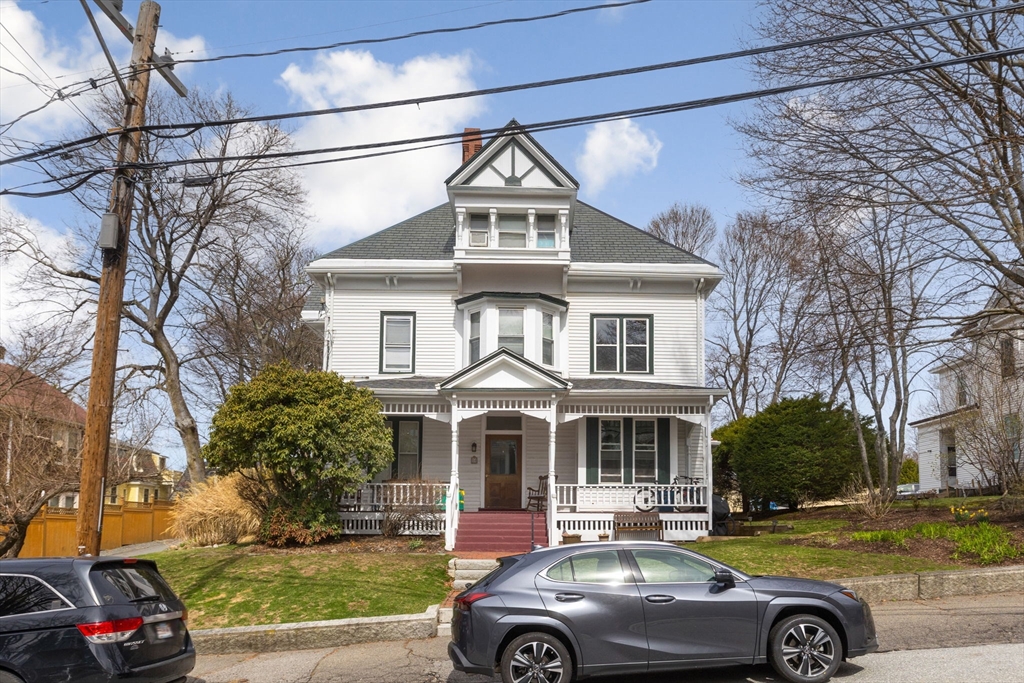 Watertown, Massachusetts 02472, United States, 5 Bedrooms Bedrooms, ,2 BathroomsBathrooms,Residential,Active,172880