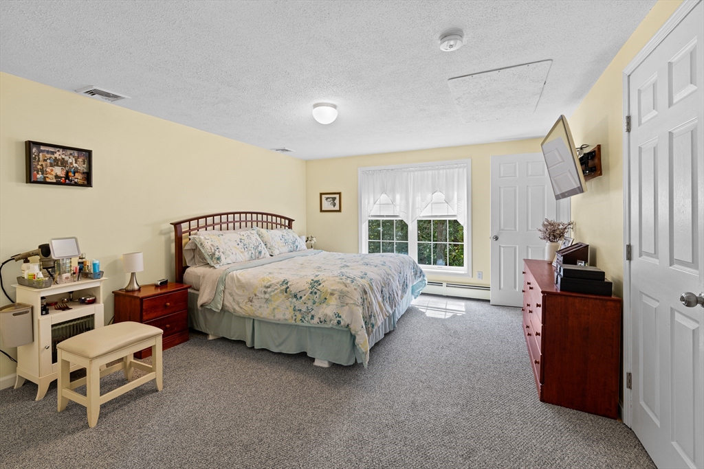 72 Neadam Ct