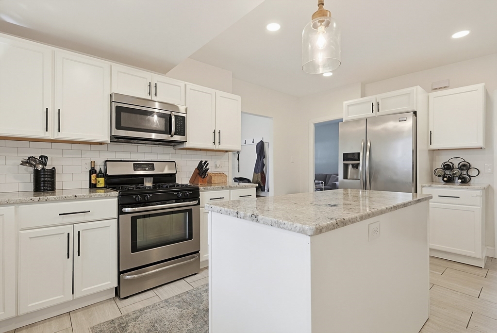 97 Middle Rd, Acushnet, MA, 97 Middle Rd, Acushnet, MA Photo #3