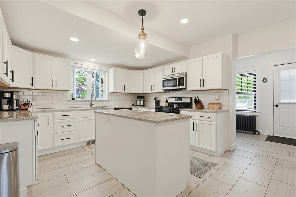 97 Middle Rd, Acushnet, MA, 97 Middle Rd, Acushnet, MA Photo #4