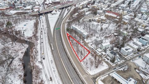 3A Gediminas Worcester MA 01610