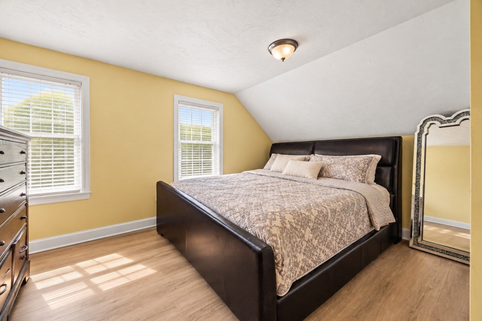 16 Presbrey Ave, Taunton, MA, 16 Presbrey Ave, Taunton, MA Photo #9