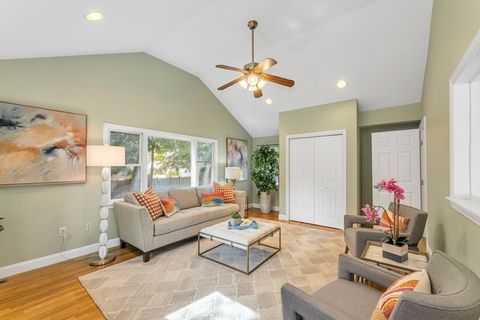 72 Lyall Street Boston MA 02132