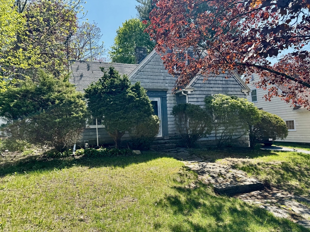 12 Alexander Rd