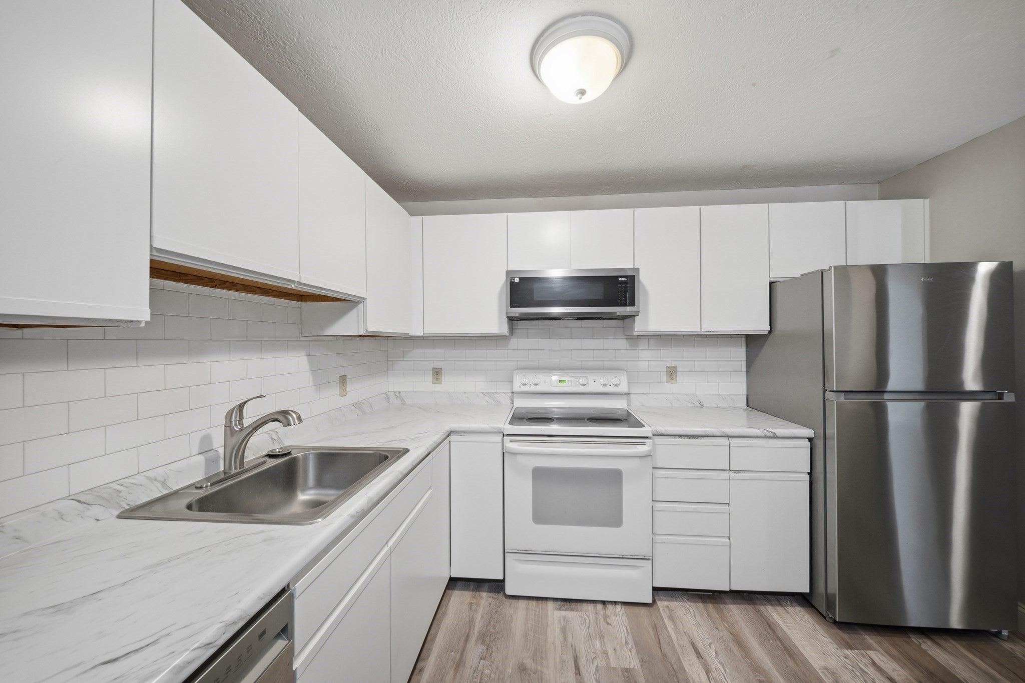 1 Timberwood Dr #206, Goffstown, NH Photo #22