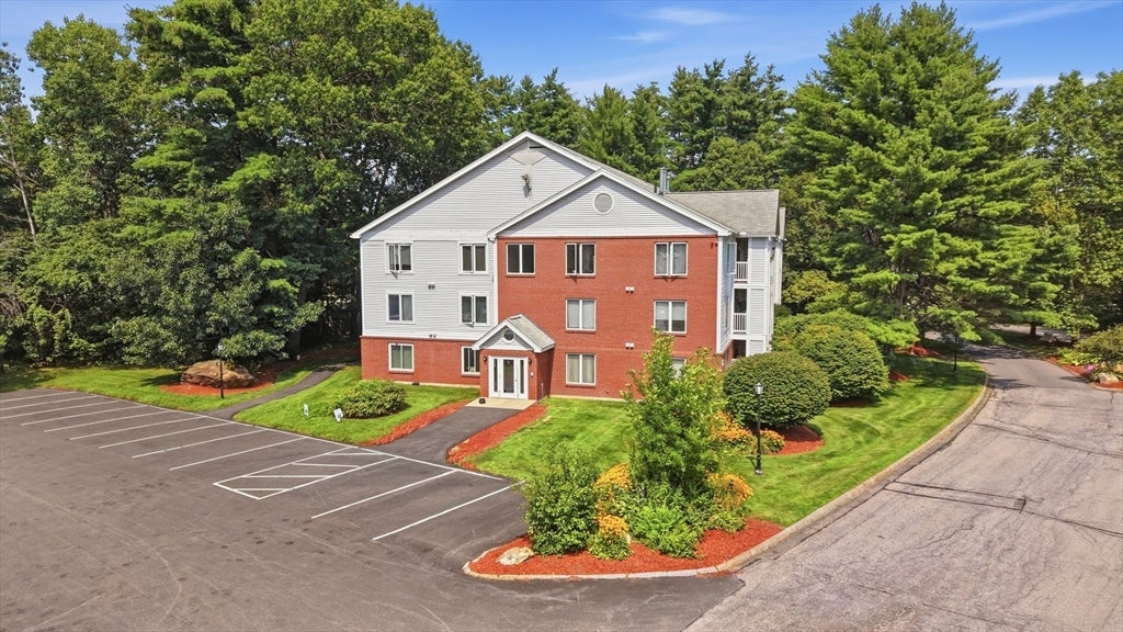 1 Timberwood Dr 206
